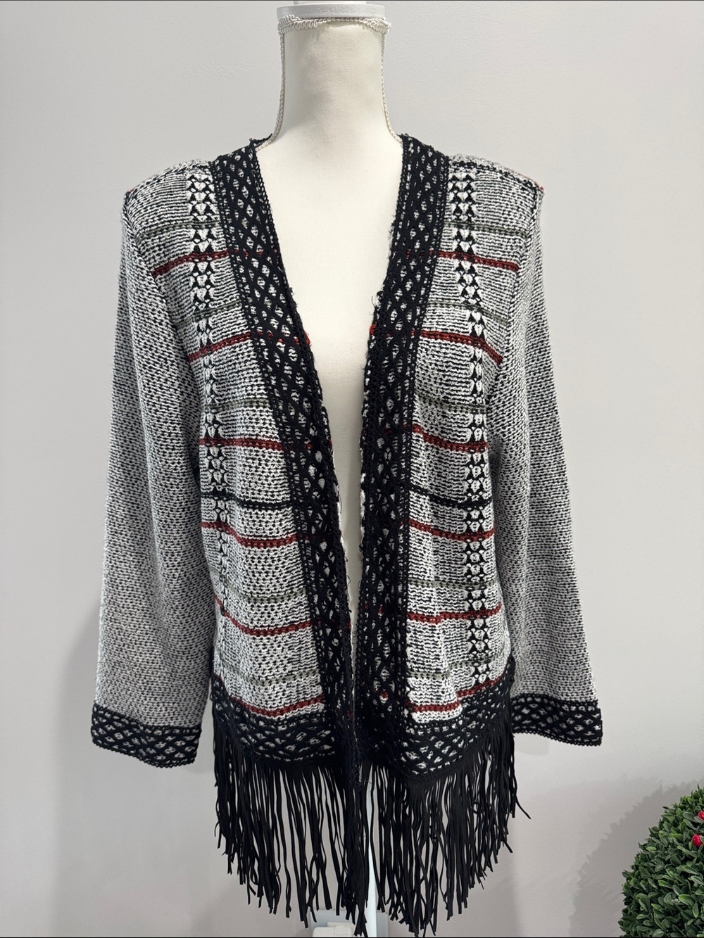 Christopher & Banks Black, White & Red Openfront Fringe Cardigan Sz XL